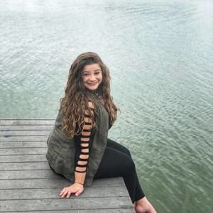 Meet your Posher, Christine